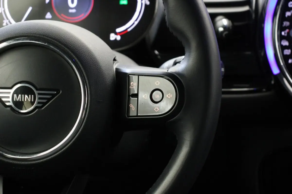 1.5 Business Edition Automaat - Carplay, Cruise, Half Leer