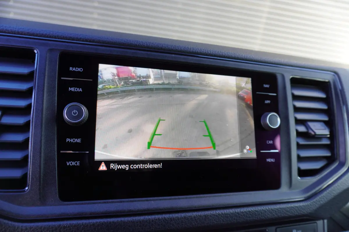140pk Automaat L3H2/L2H1 Navigatie Camera Trekhaak Apple carplay Imperiaal 3-zits
