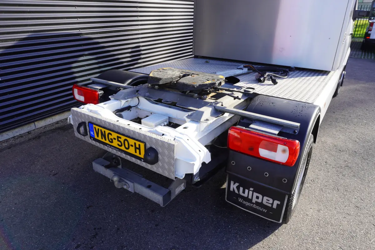 177pk Automaat BE-Trekker 8 Ton Dubbellucht Navigatie Trekhaak Apple carplay Gereedschapskist