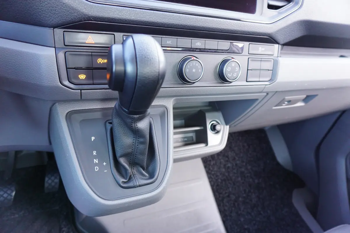 177pk Automaat BE-Trekker 8 Ton Dubbellucht Navigatie Trekhaak Apple carplay Gereedschapskist