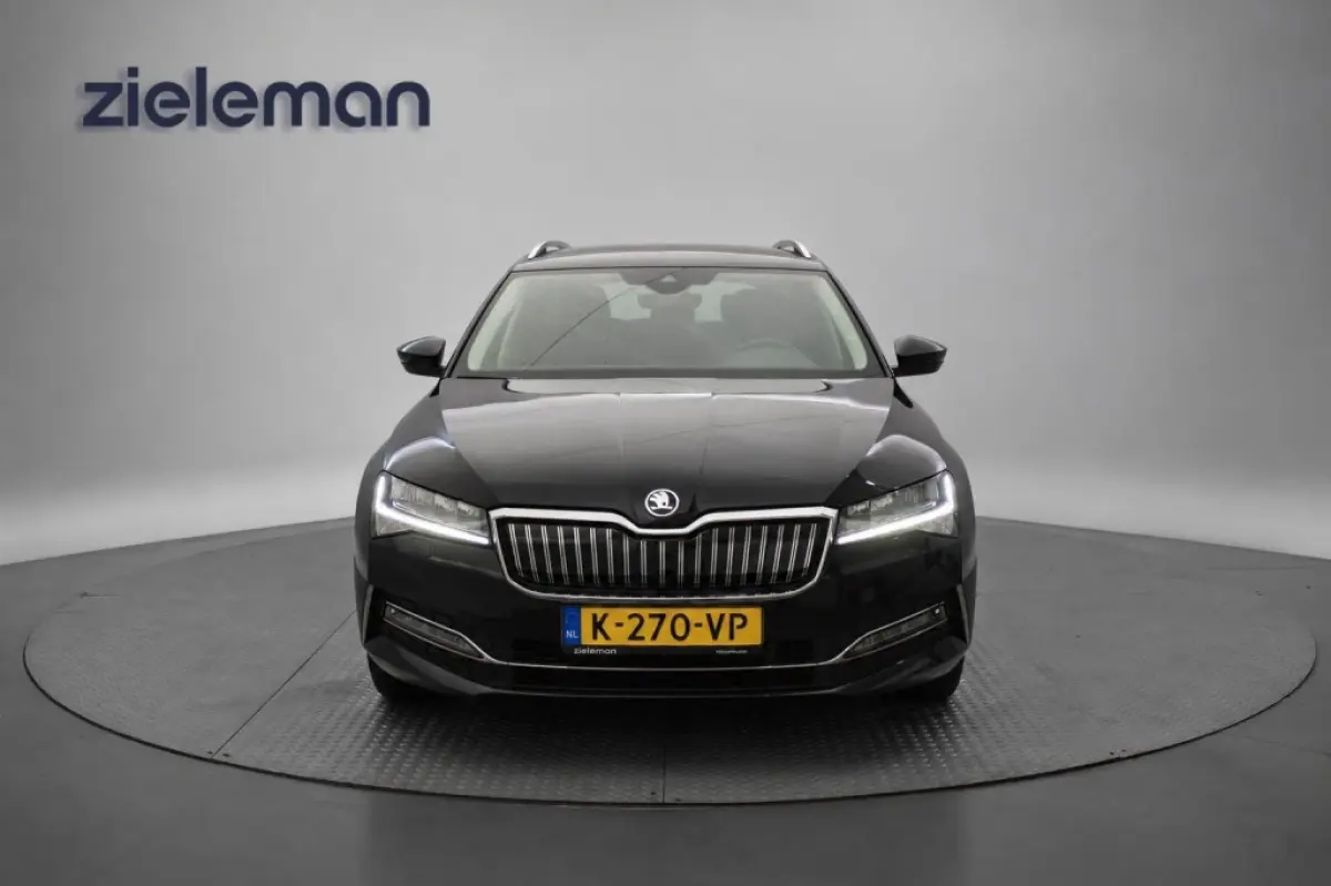 1.4 TSI iV PHEV Business Edition Plus - Carplay, Camera, Stoelverw. Half Leer, Afn. Trekhaak