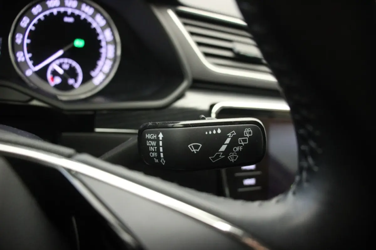 1.4 TSI iV PHEV Business Edition Plus - Carplay, Camera, Stoelverw. Half Leer, Afn. Trekhaak