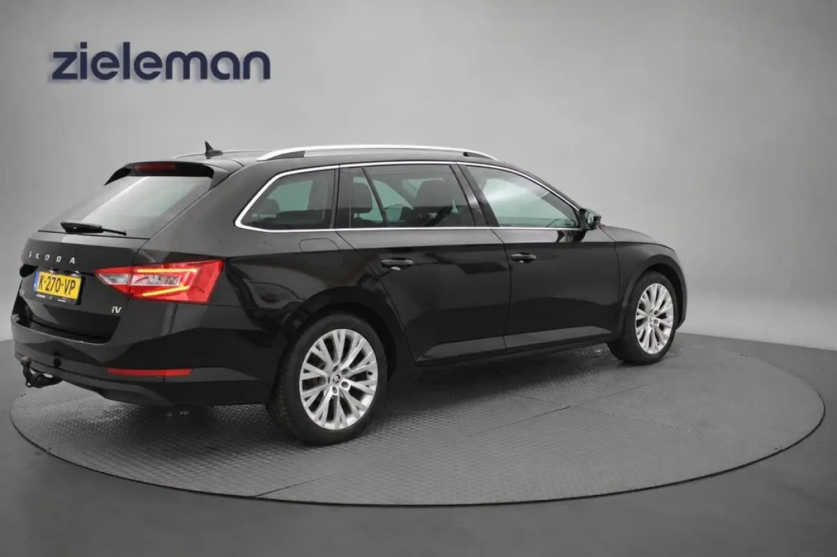 1.4 TSI iV PHEV Business Edition Plus - Carplay, Camera, Stoelverw. Half Leer, Afn. Trekhaak