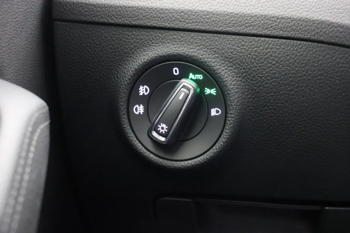 1.4 TSI iV PHEV Business Edition Plus - Carplay, Camera, Stoelverw. Half Leer, Afn. Trekhaak