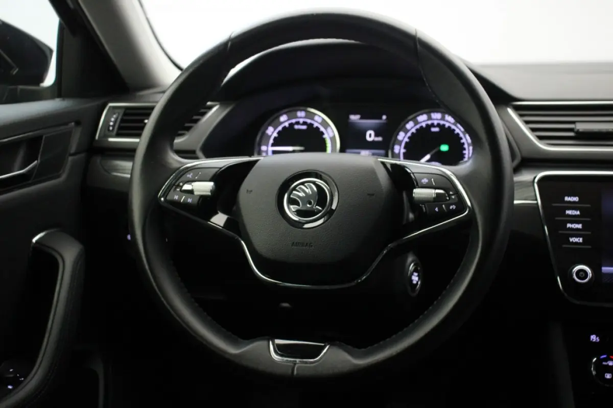 1.4 TSI iV PHEV Business Edition Plus - Carplay, Camera, Stoelverw. Half Leer, Afn. Trekhaak