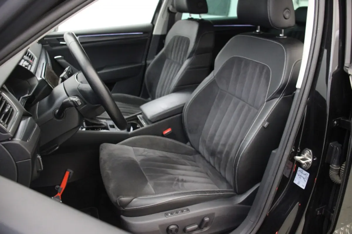 1.4 TSI iV PHEV Business Edition Plus - Carplay, Camera, Stoelverw. Half Leer, Afn. Trekhaak
