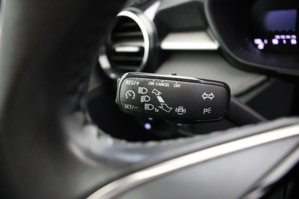 1.0 TSI Selection - Digitaal Cockpit, Carplay, Cruise
