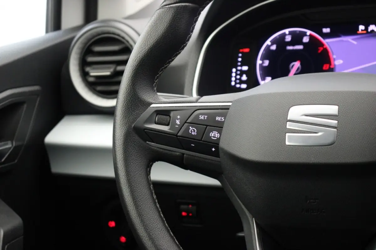 1.0 EcoTSI Style Business Intense - Digitaal Cockpit, Carplay, Clima Stoelverw. Beats