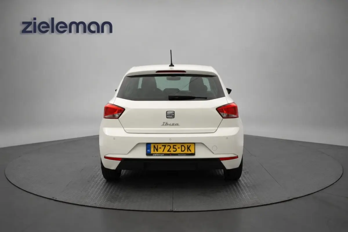1.0 EcoTSI Style Business Intense - Digitaal Cockpit, Carplay, Clima Stoelverw. Beats