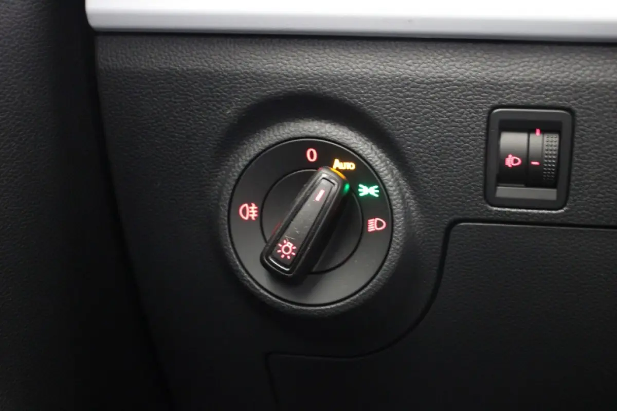1.0 EcoTSI Style Business Intense - Digitaal Cockpit, Carplay, Clima Stoelverw. Beats