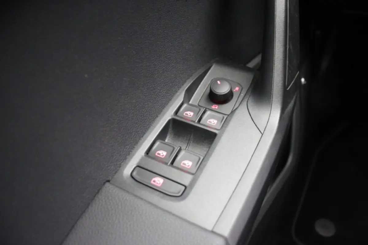1.0 EcoTSI Style Business Intense - Digitaal Cockpit, Carplay, Clima Stoelverw. Beats