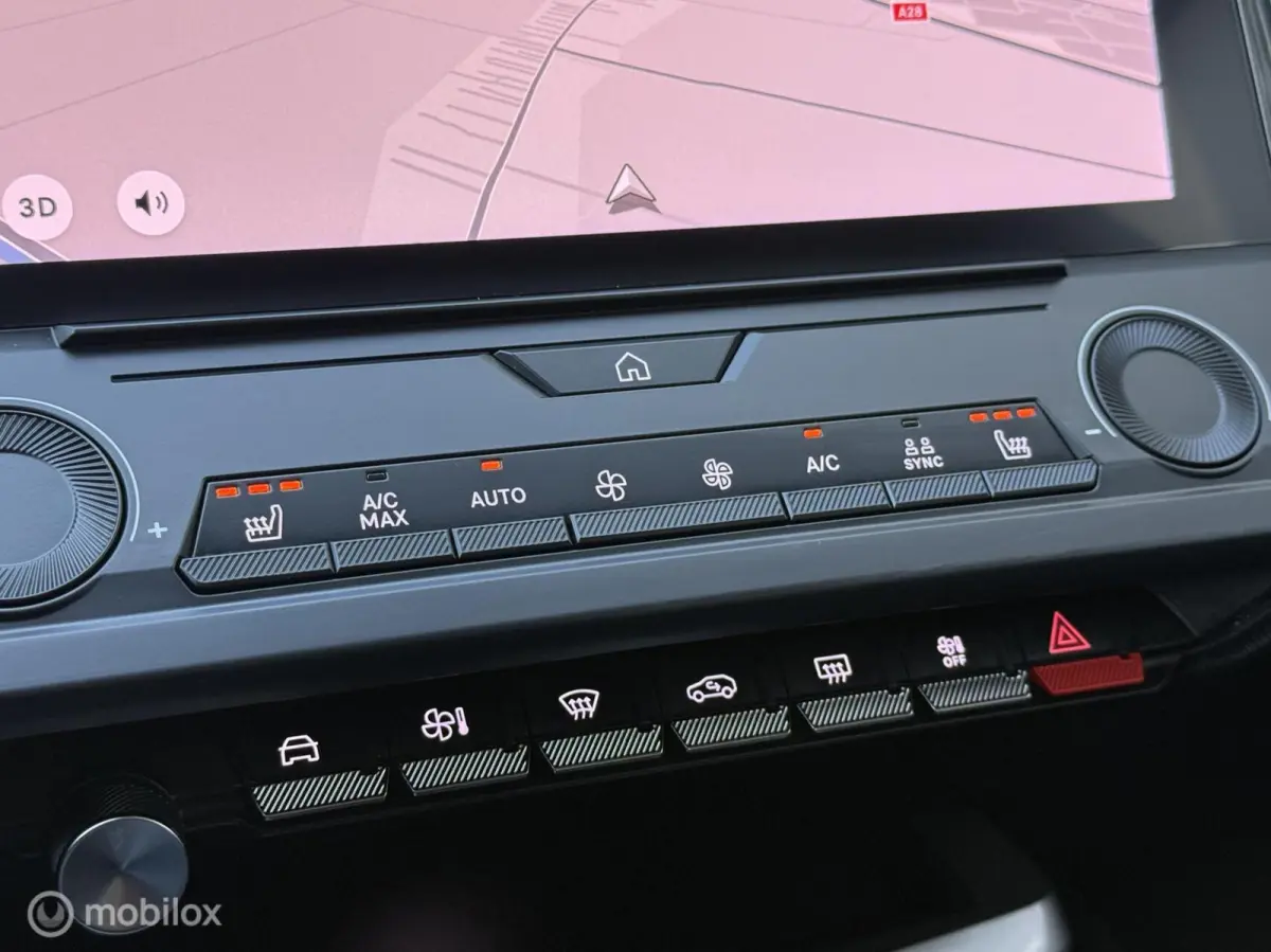 1.2 PureTech Stoelverw CarPlay 18-inch AGR-Stoel