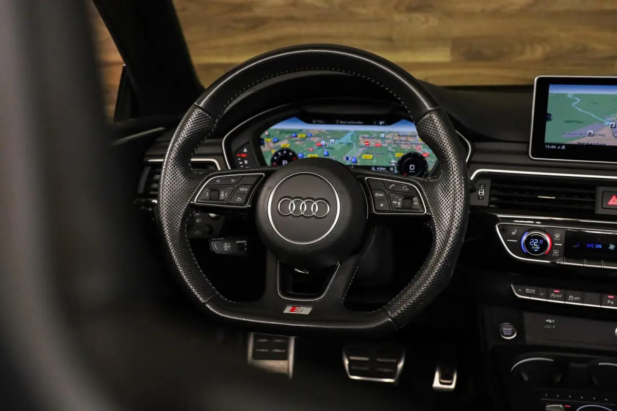 40 TFSI|S-Line|RS-seats|HUD|Massage|ACC|Camera