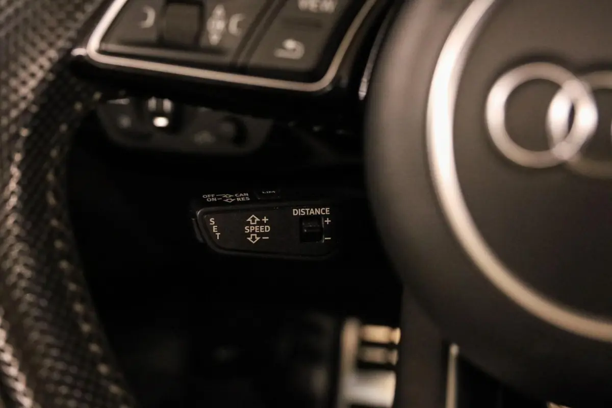 40 TFSI|S-Line|RS-seats|HUD|Massage|ACC|Camera