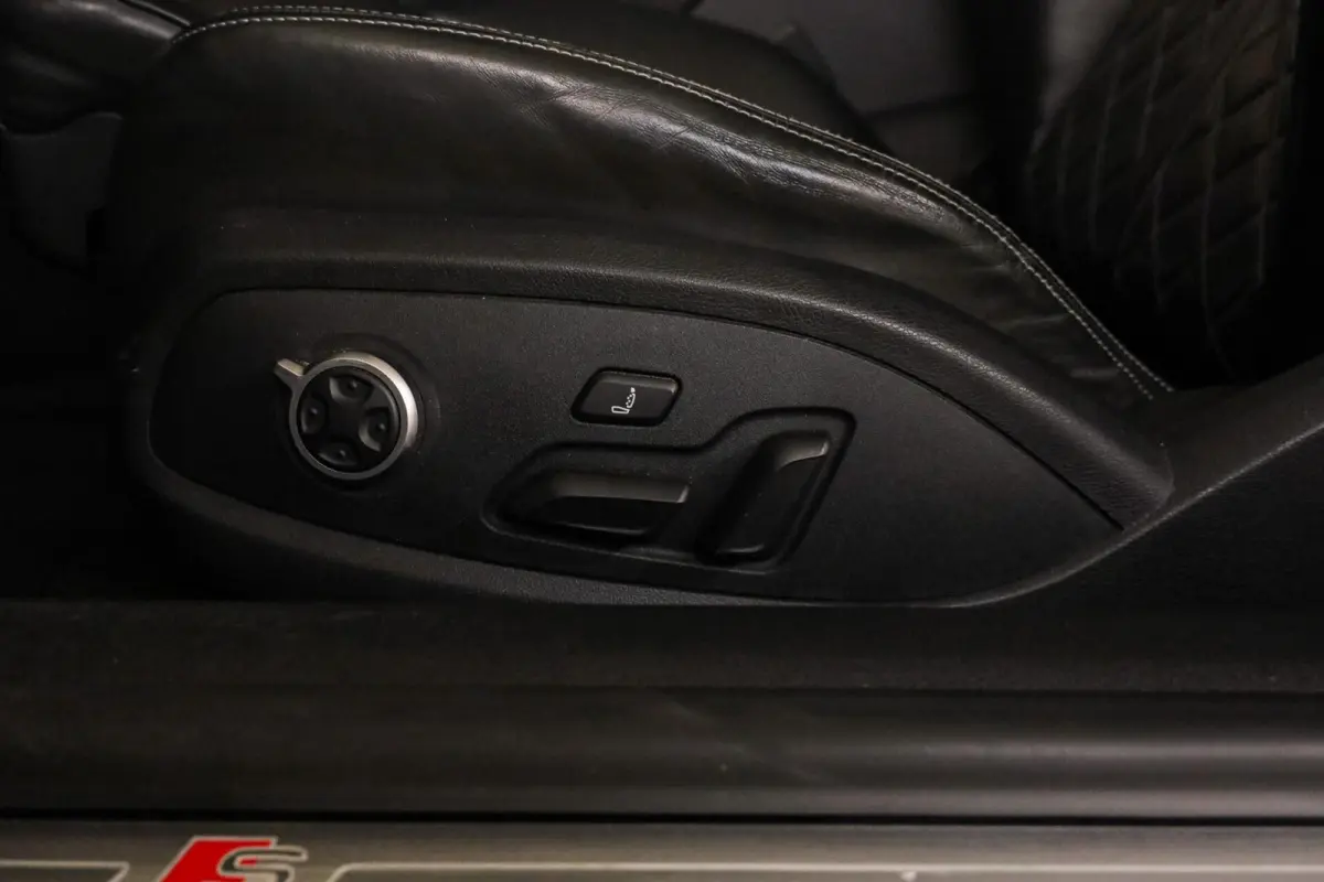 40 TFSI|S-Line|RS-seats|HUD|Massage|ACC|Camera
