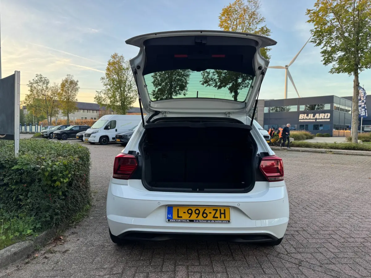 1.0 TSI Comfortline CARPLAY!