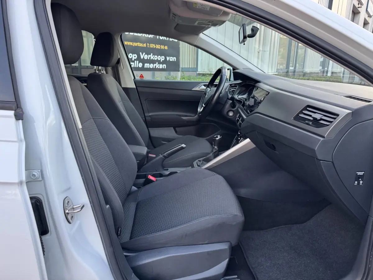 1.0 TSI Comfortline CARPLAY!