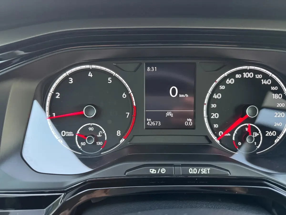 1.0 TSI Comfortline CARPLAY!