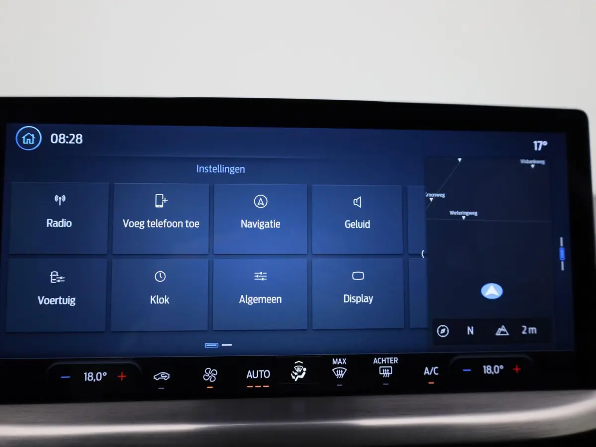 1.0 EcoBoost Hybrid Titanium | Navigatie | Groot scherm | Apple Carplay / Android Auto | Climate Control | Cruise Control | Parkeersensoren | DAB | Bluetooth |