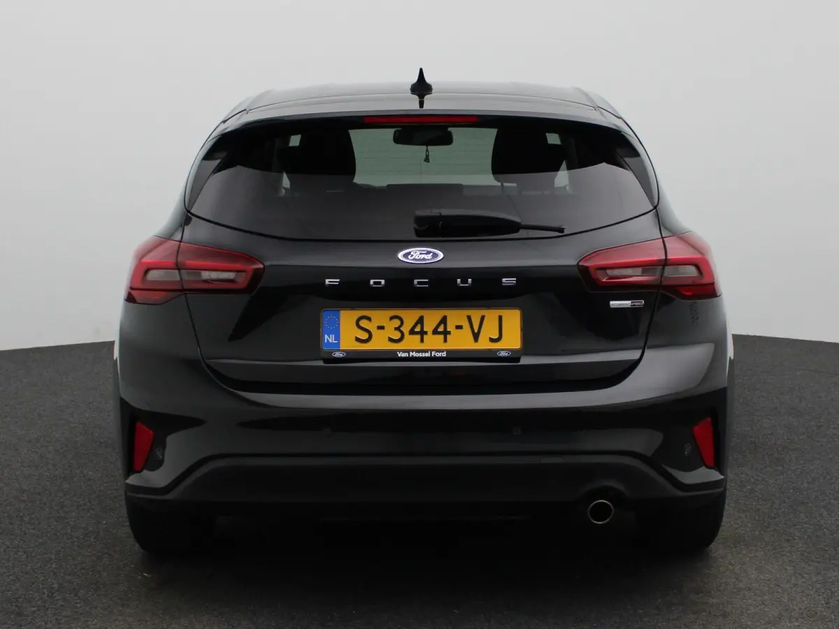 1.0 EcoBoost Hybrid Titanium | Navigatie | Groot scherm | Apple Carplay / Android Auto | Climate Control | Cruise Control | Parkeersensoren | DAB | Bluetooth |