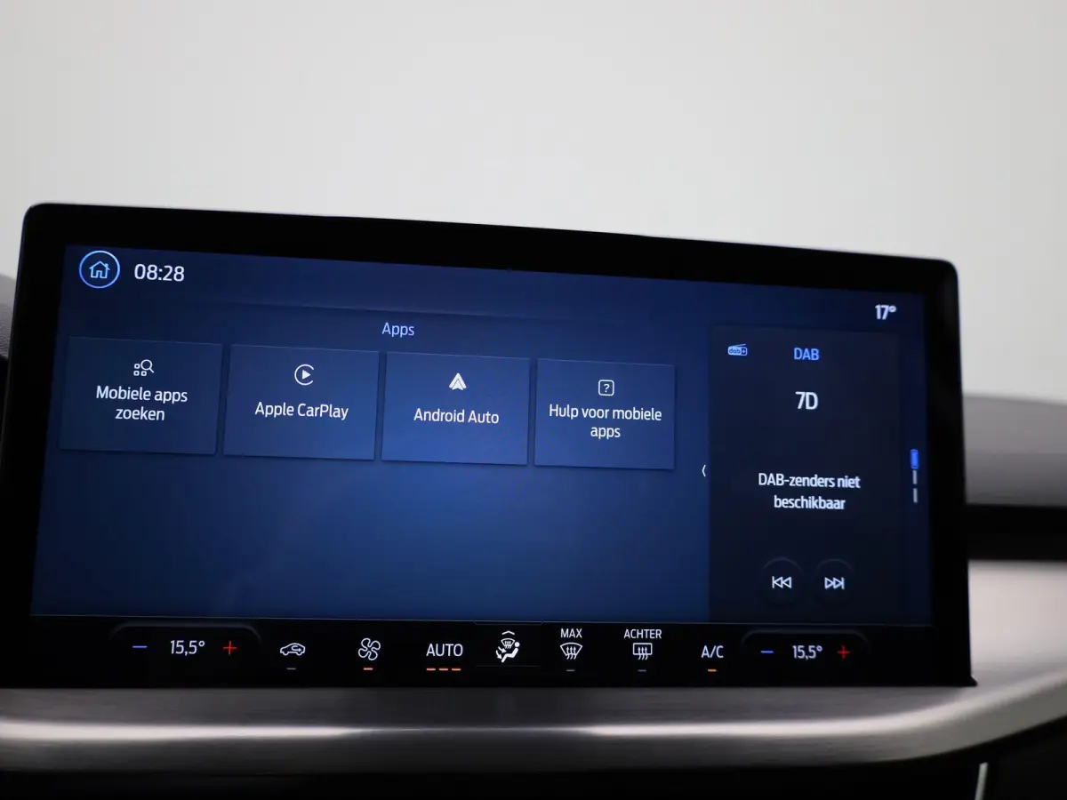 1.0 EcoBoost Hybrid Titanium | Navigatie | Groot scherm | Apple Carplay / Android Auto | Climate Control | Cruise Control | Parkeersensoren | DAB | Bluetooth |