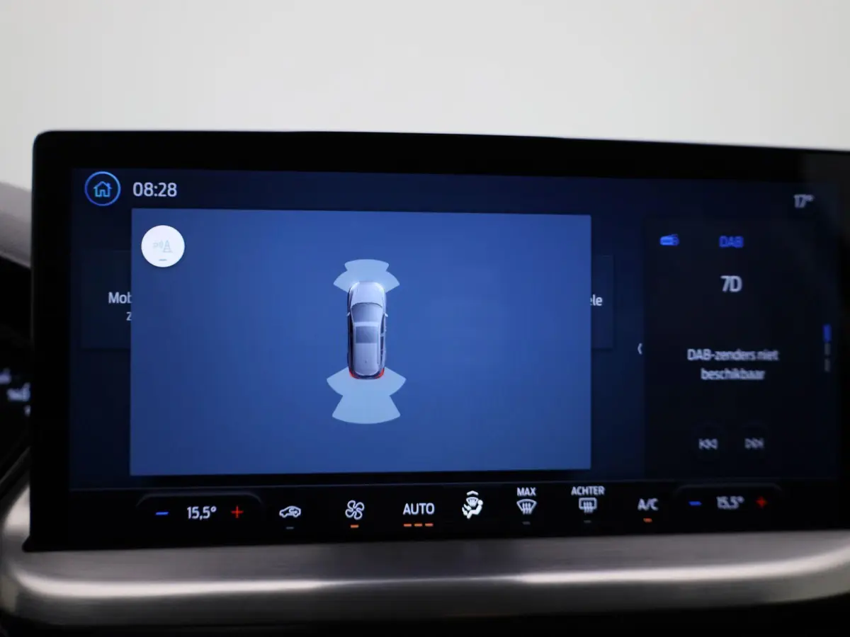 1.0 EcoBoost Hybrid Titanium | Navigatie | Groot scherm | Apple Carplay / Android Auto | Climate Control | Cruise Control | Parkeersensoren | DAB | Bluetooth |