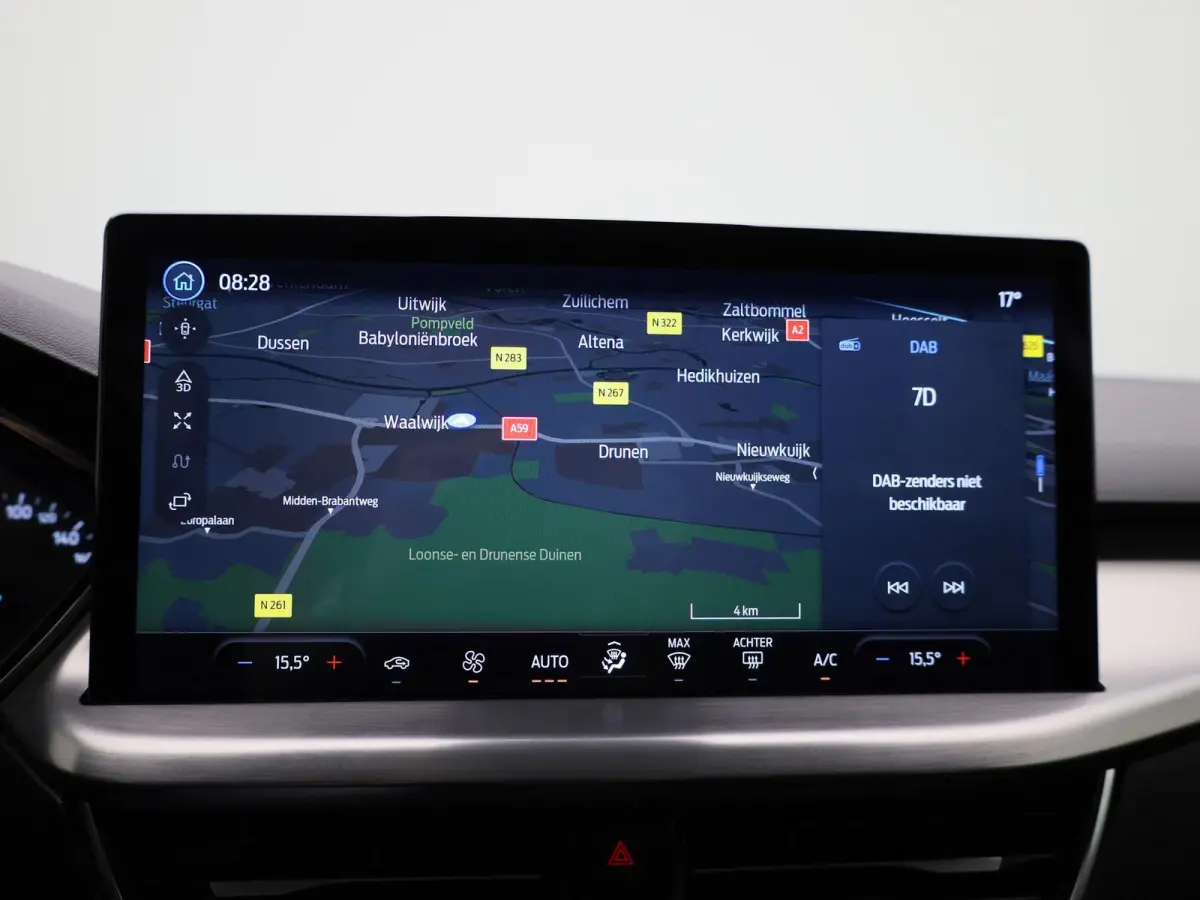 1.0 EcoBoost Hybrid Titanium | Navigatie | Groot scherm | Apple Carplay / Android Auto | Climate Control | Cruise Control | Parkeersensoren | DAB | Bluetooth |