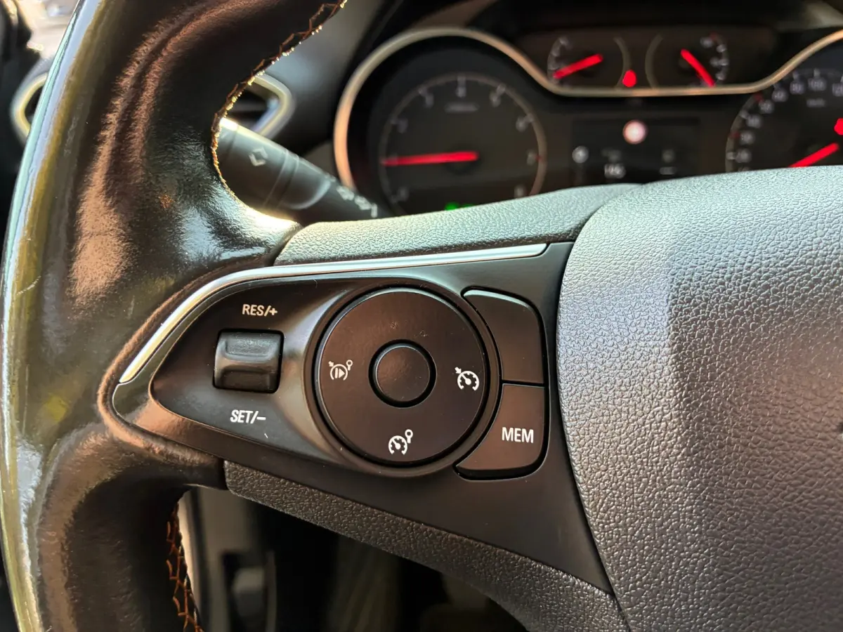 1.2 Turbo Innovation | Camera + Navi + Clima Nu € 7.975,-!!!