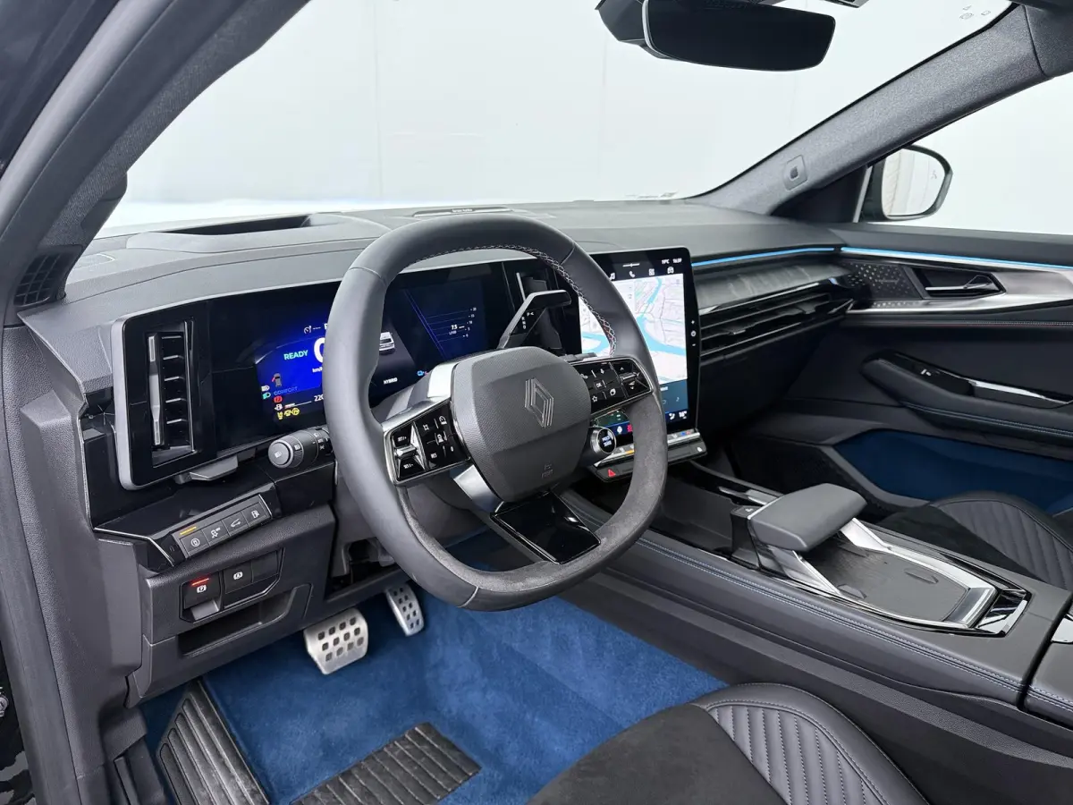 atelier Alpine hyper hybrid E-Tech 4x4 300 | Panoramadak | Harman Kardon | Head-Up |