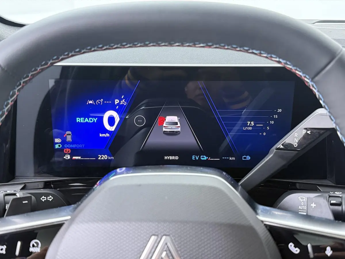 atelier Alpine hyper hybrid E-Tech 4x4 300 | Panoramadak | Harman Kardon | Head-Up |
