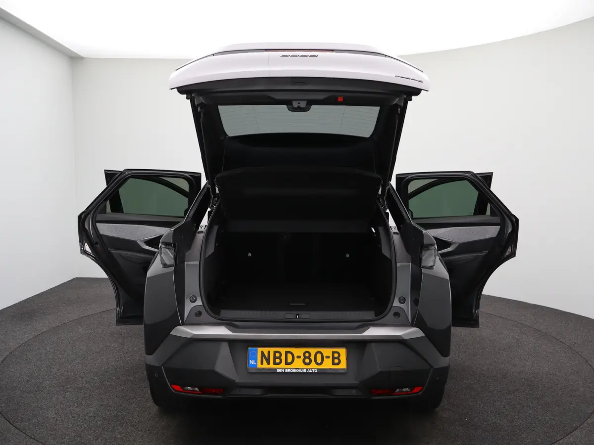 1.2 Hybrid 145 GT | Draadloze Carplay | Camera | Stoelverwarming | Stuurwielverwarming | PDC V+A | Keyless | Cruise Control Adaptief | 19" Lichtmetalen Velgen | Navigatie