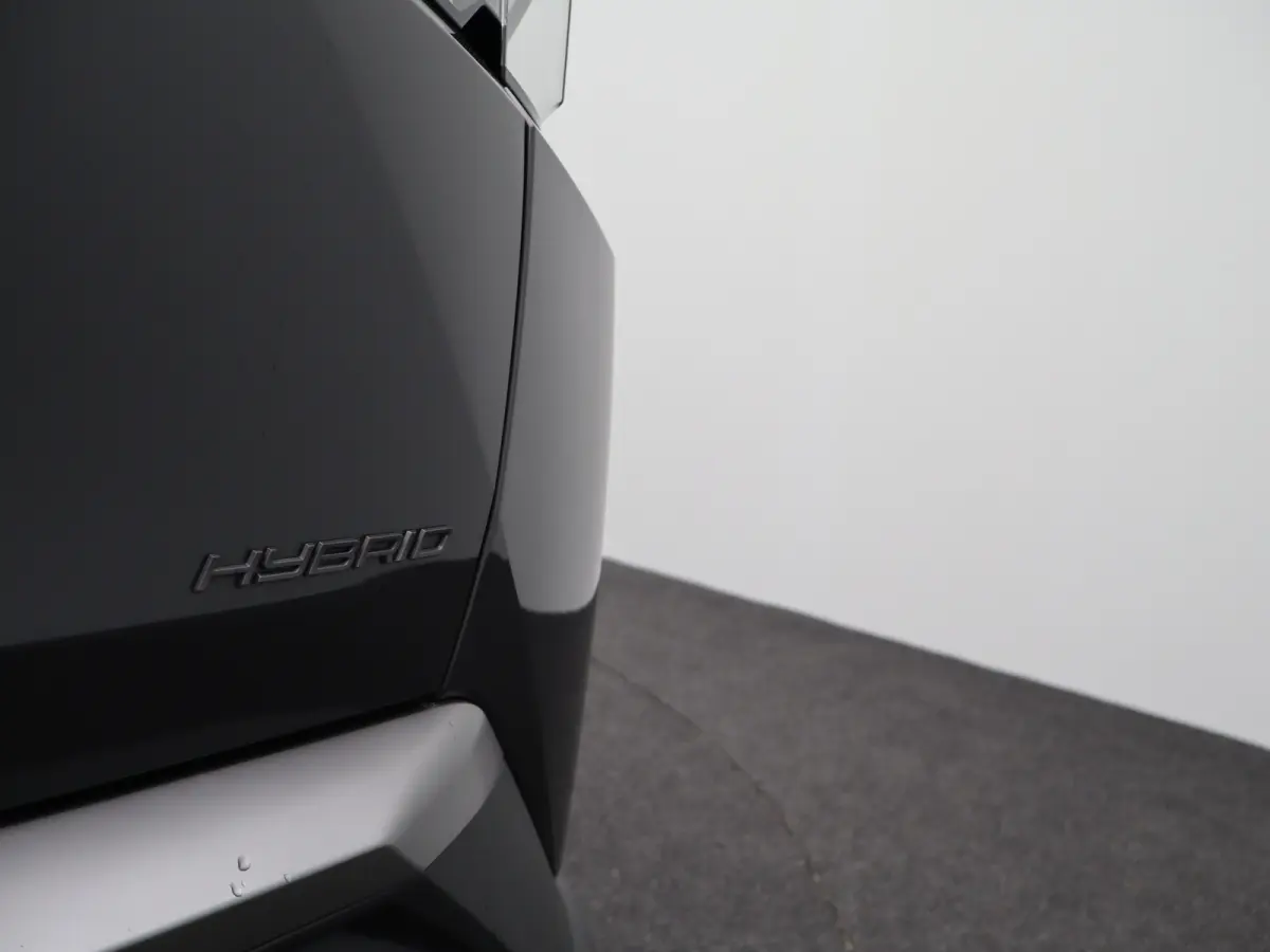 1.2 Hybrid 145 GT | Draadloze Carplay | Camera | Stoelverwarming | Stuurwielverwarming | PDC V+A | Keyless | Cruise Control Adaptief | 19" Lichtmetalen Velgen | Navigatie