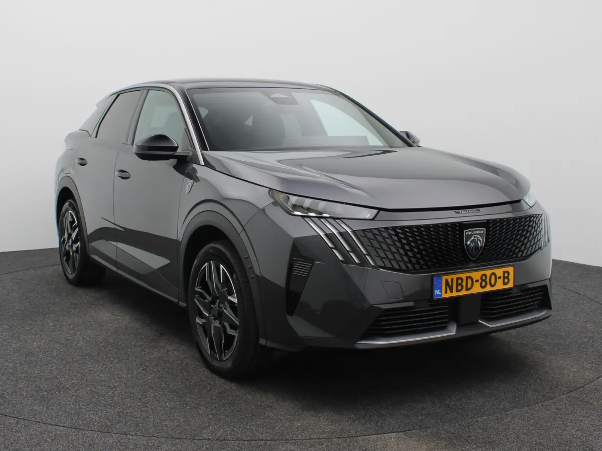 1.2 Hybrid 145 GT | Draadloze Carplay | Camera | Stoelverwarming | Stuurwielverwarming | PDC V+A | Keyless | Cruise Control Adaptief | 19" Lichtmetalen Velgen | Navigatie
