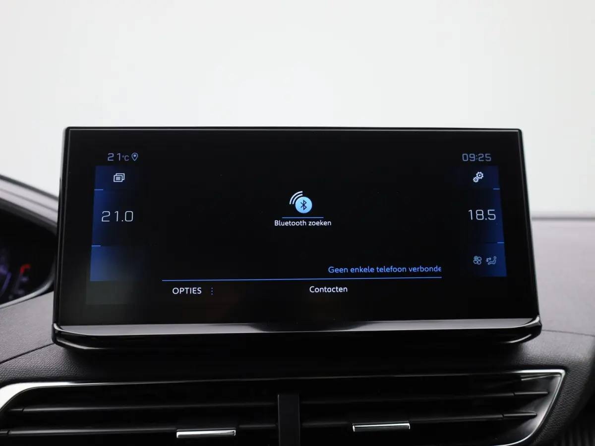 1.2 PureTech Active Pack Business | Navigatie | Trekhaak | Virtual cockpit | Climate control | Cruise control | Bluetooth | Apple carplay / Android auto | Camera