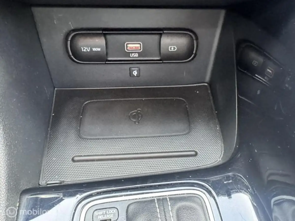 1.6 GDi Hybrid ExecutiveLine Schuif- kantel Dak , Stoel verwarming & verkoeling , stuur verwarmd, Parkeerhulp voor & achter , Navigatie , Camera , dodehoek detectie