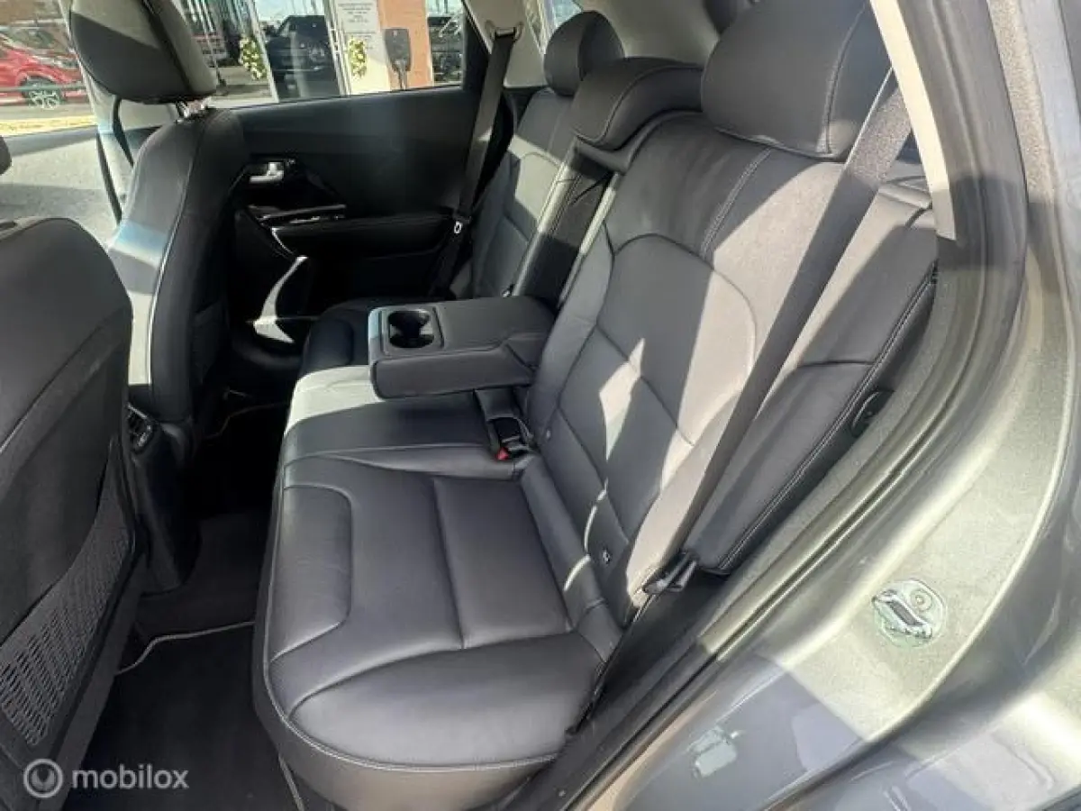 1.6 GDi Hybrid ExecutiveLine Schuif- kantel Dak , Stoel verwarming & verkoeling , stuur verwarmd, Parkeerhulp voor & achter , Navigatie , Camera , dodehoek detectie