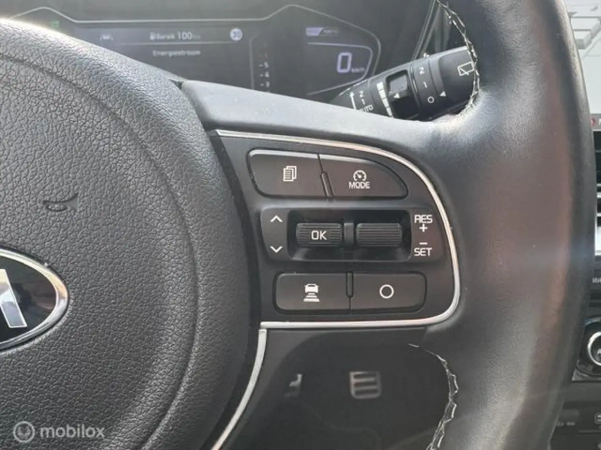 1.6 GDi Hybrid ExecutiveLine Schuif- kantel Dak , Stoel verwarming & verkoeling , stuur verwarmd, Parkeerhulp voor & achter , Navigatie , Camera , dodehoek detectie