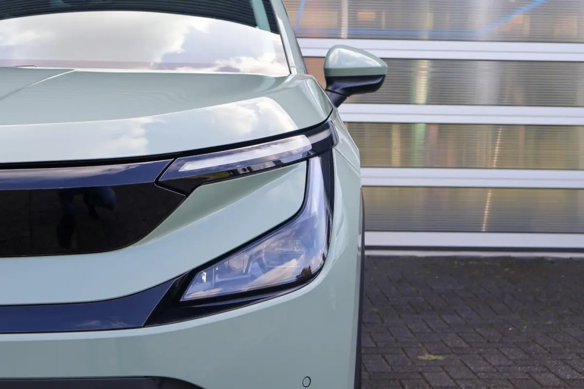211pk Business Launch Edition 56 kWh | 19" Velgen | Trekhaak Afneembaar