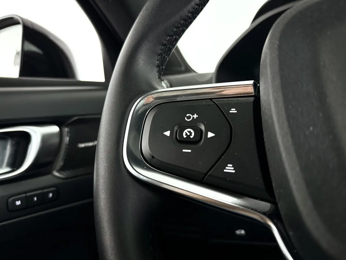 Single Motor Extended Range Plus Black Ed. 82 kWh | Panoramadak | Parkeercamera | Stoel- en stuurverwarming | Trekhaak