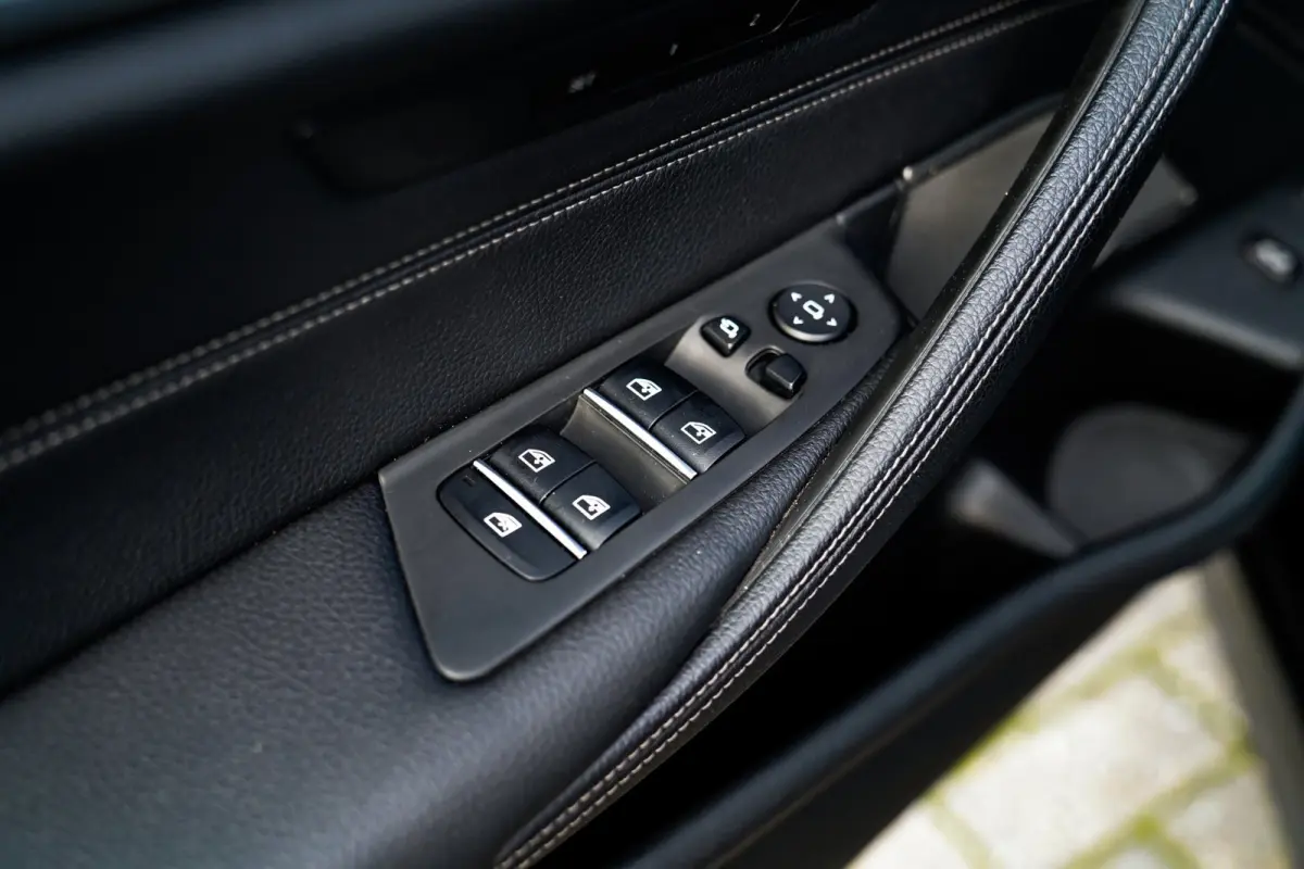 545e xDrive High Executive | Harman/Kardon | Laser LED | HuD | Facelift | Softclose | Panorama | Alcantara | Massage
