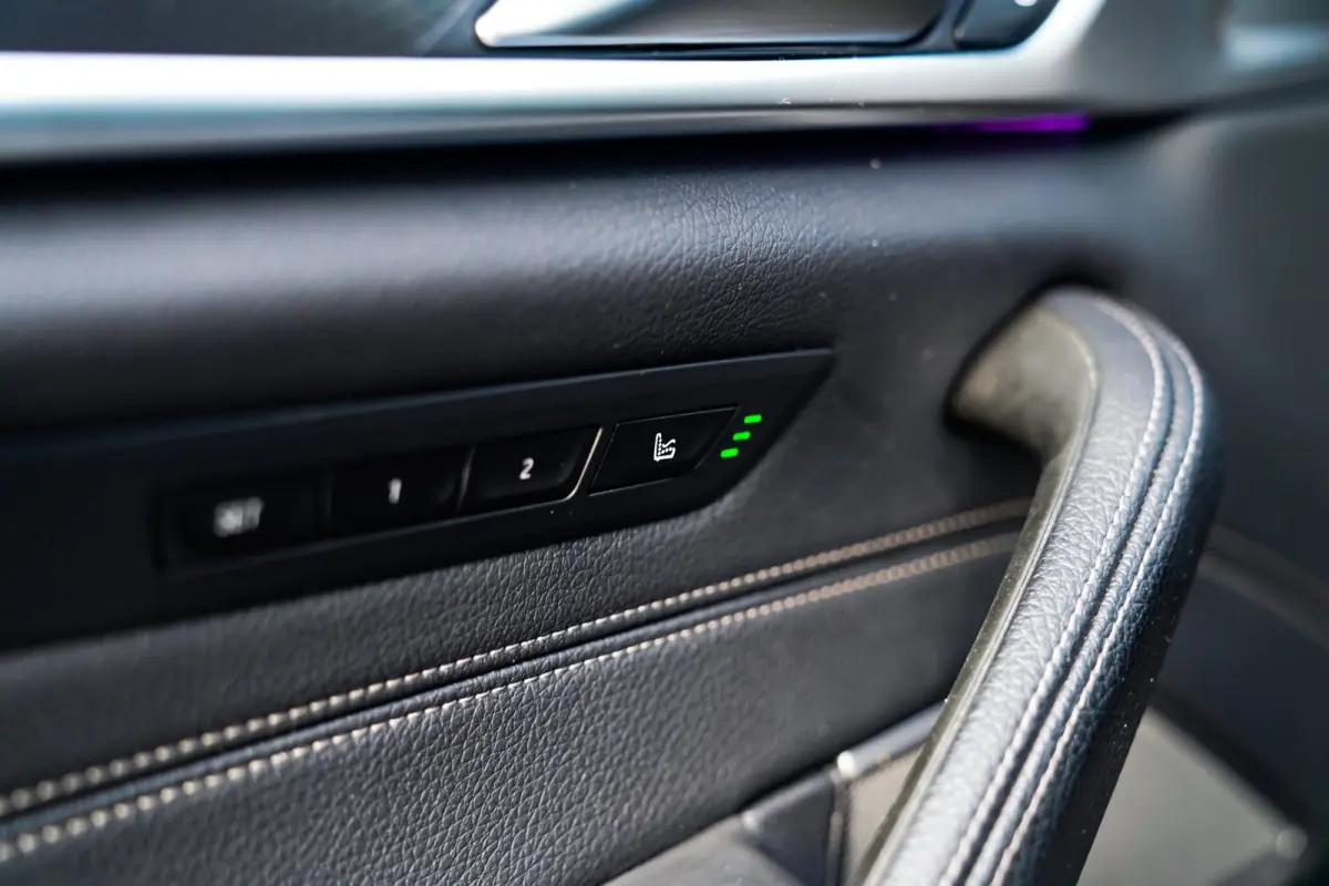 545e xDrive High Executive | Harman/Kardon | Laser LED | HuD | Facelift | Softclose | Panorama | Alcantara | Massage