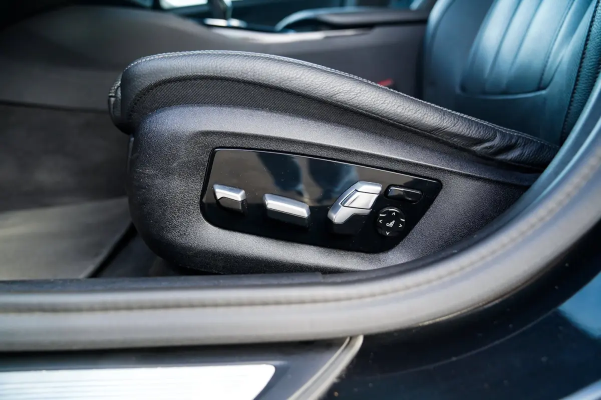 545e xDrive High Executive | Harman/Kardon | Laser LED | HuD | Facelift | Softclose | Panorama | Alcantara | Massage
