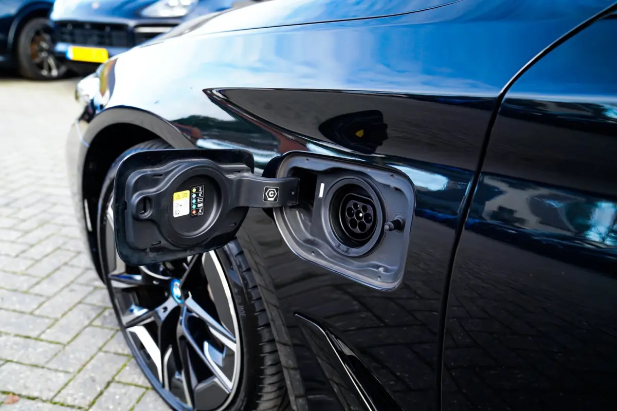 545e xDrive High Executive | Harman/Kardon | Laser LED | HuD | Facelift | Softclose | Panorama | Alcantara | Massage