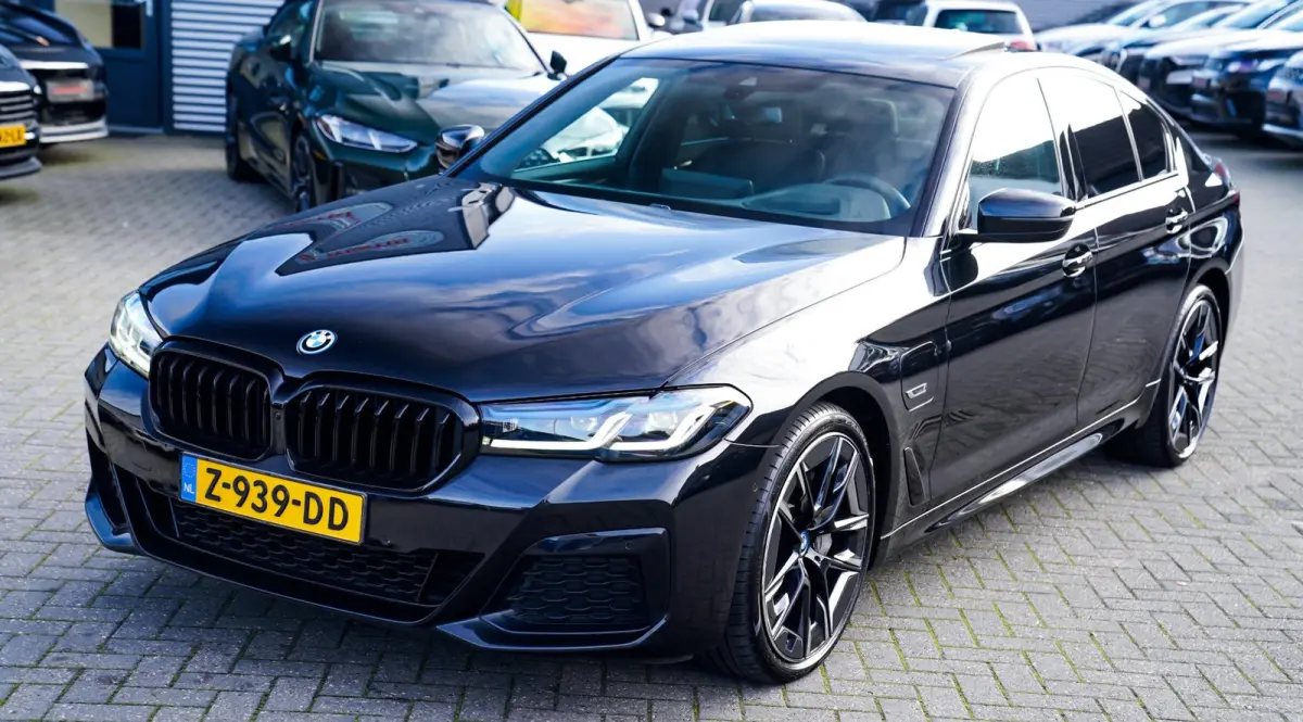 545e xDrive High Executive | Harman/Kardon | Laser LED | HuD | Facelift | Softclose | Panorama | Alcantara | Massage