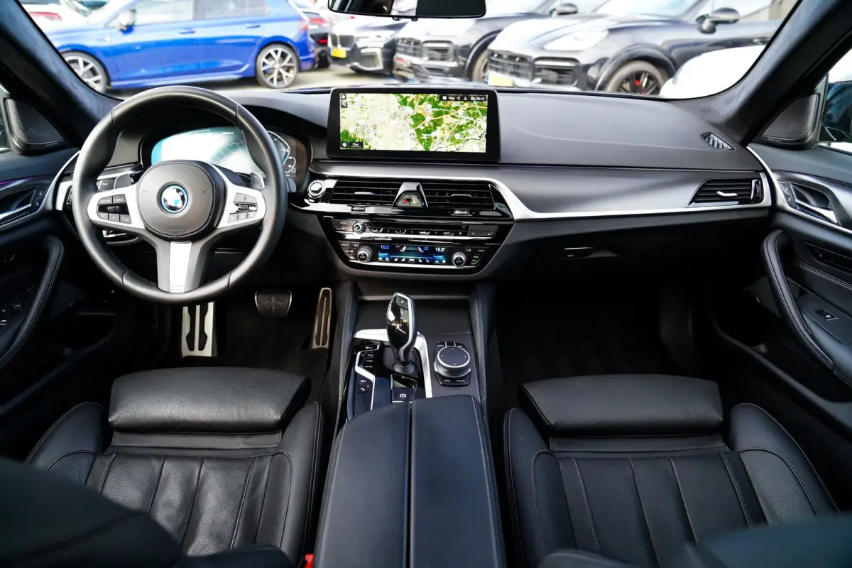 545e xDrive High Executive | Harman/Kardon | Laser LED | HuD | Facelift | Softclose | Panorama | Alcantara | Massage