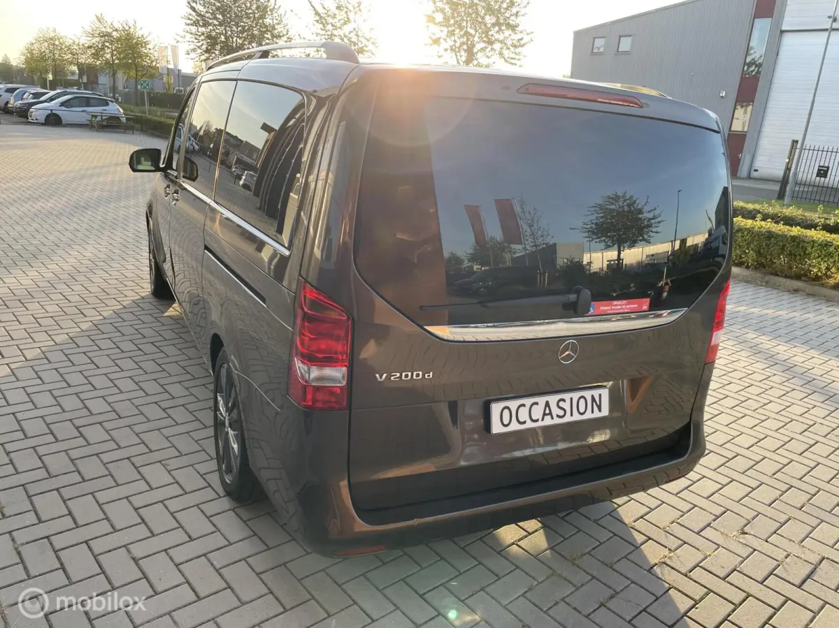 200d Lang DC Avantgarde rolstoelbus