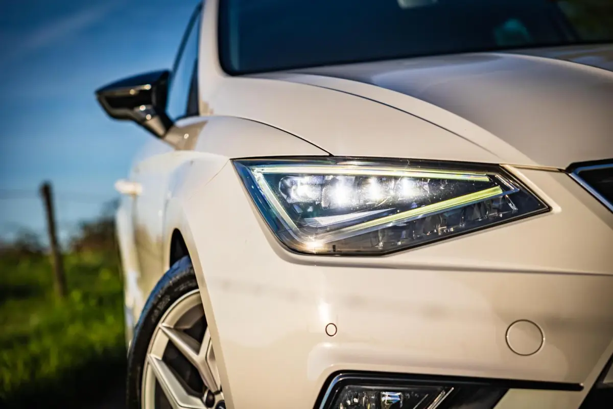 1.0 TSI FR |Sfeerverlichting | Carplay | 116pk