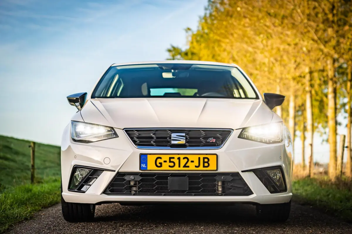 1.0 TSI FR |Sfeerverlichting | Carplay | 116pk