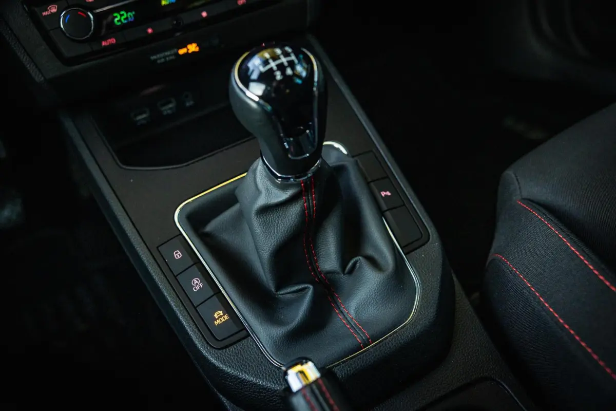 1.0 TSI FR |Sfeerverlichting | Carplay | 116pk