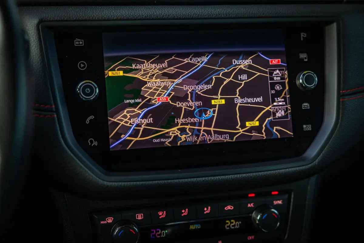 1.0 TSI FR |Sfeerverlichting | Carplay | 116pk